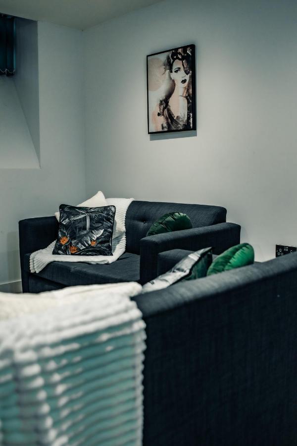 בראדפורד Bv Cosy Basement Apartment At Conditioning House מראה חיצוני תמונה