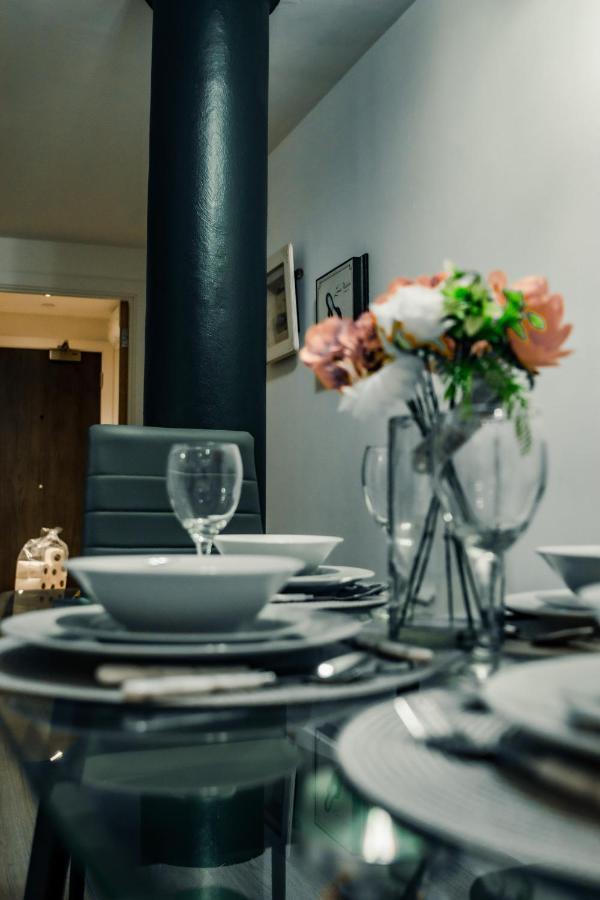 בראדפורד Bv Cosy Basement Apartment At Conditioning House מראה חיצוני תמונה