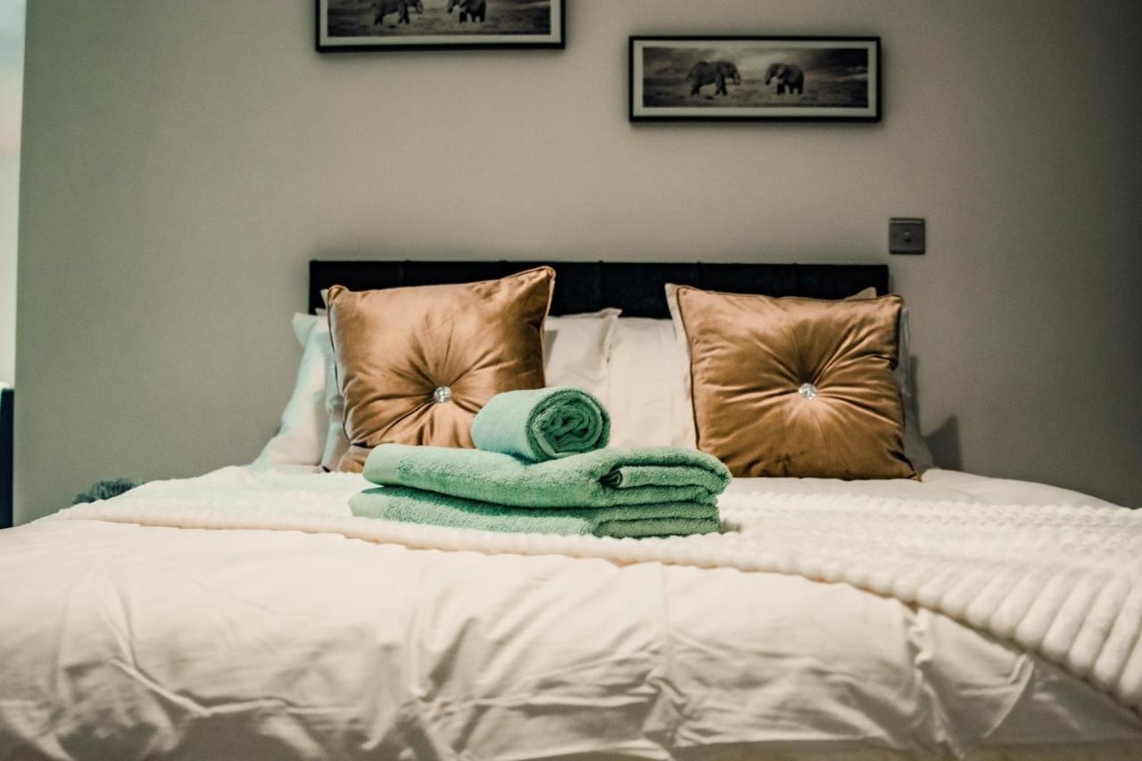 בראדפורד Bv Cosy Basement Apartment At Conditioning House מראה חיצוני תמונה