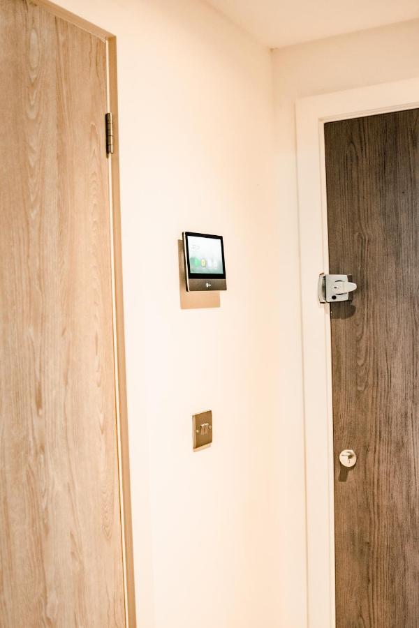 בראדפורד Bv Cosy Basement Apartment At Conditioning House מראה חיצוני תמונה