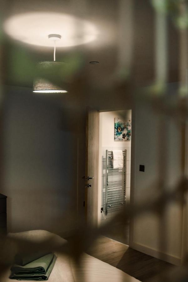 בראדפורד Bv Cosy Basement Apartment At Conditioning House מראה חיצוני תמונה
